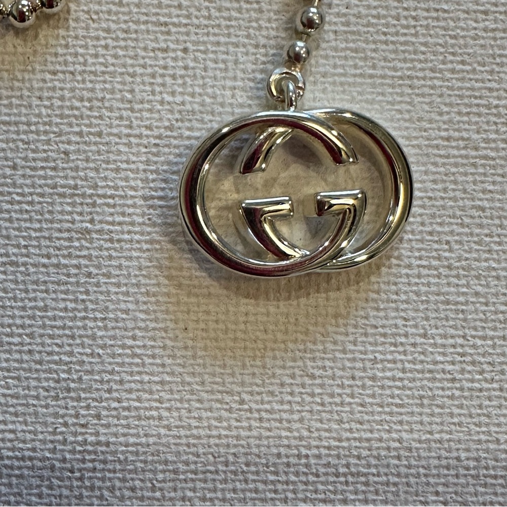 Gucci Silver Double G toggle polished bead Necklace/choker new with box. - Picture 4 of 8